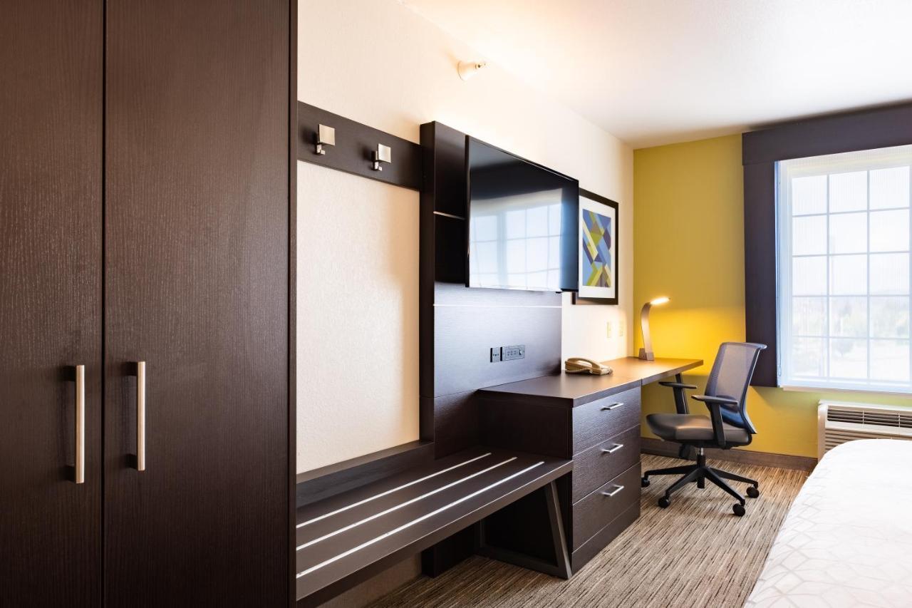 Holiday Inn Express Hotel & Suites Evanston By Ihg Ngoại thất bức ảnh