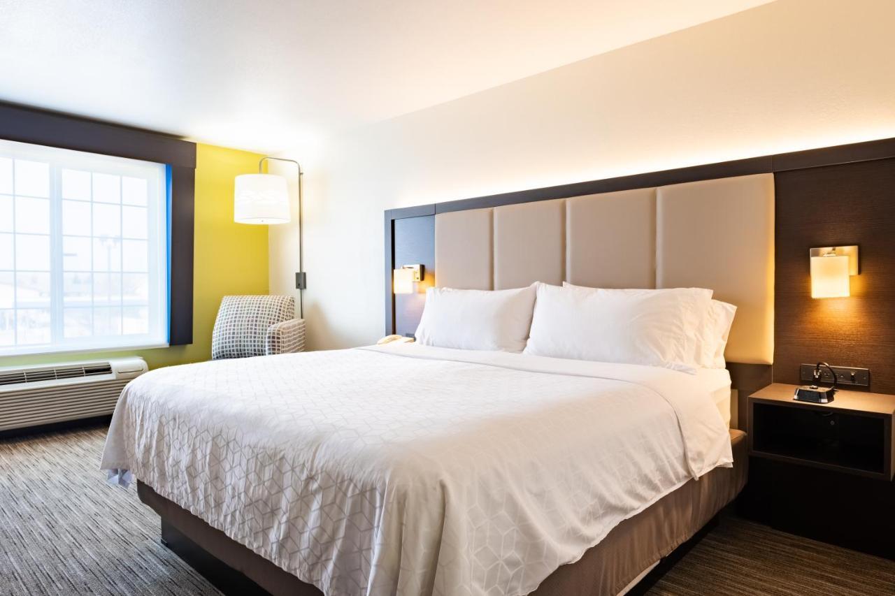 Holiday Inn Express Hotel & Suites Evanston By Ihg Ngoại thất bức ảnh