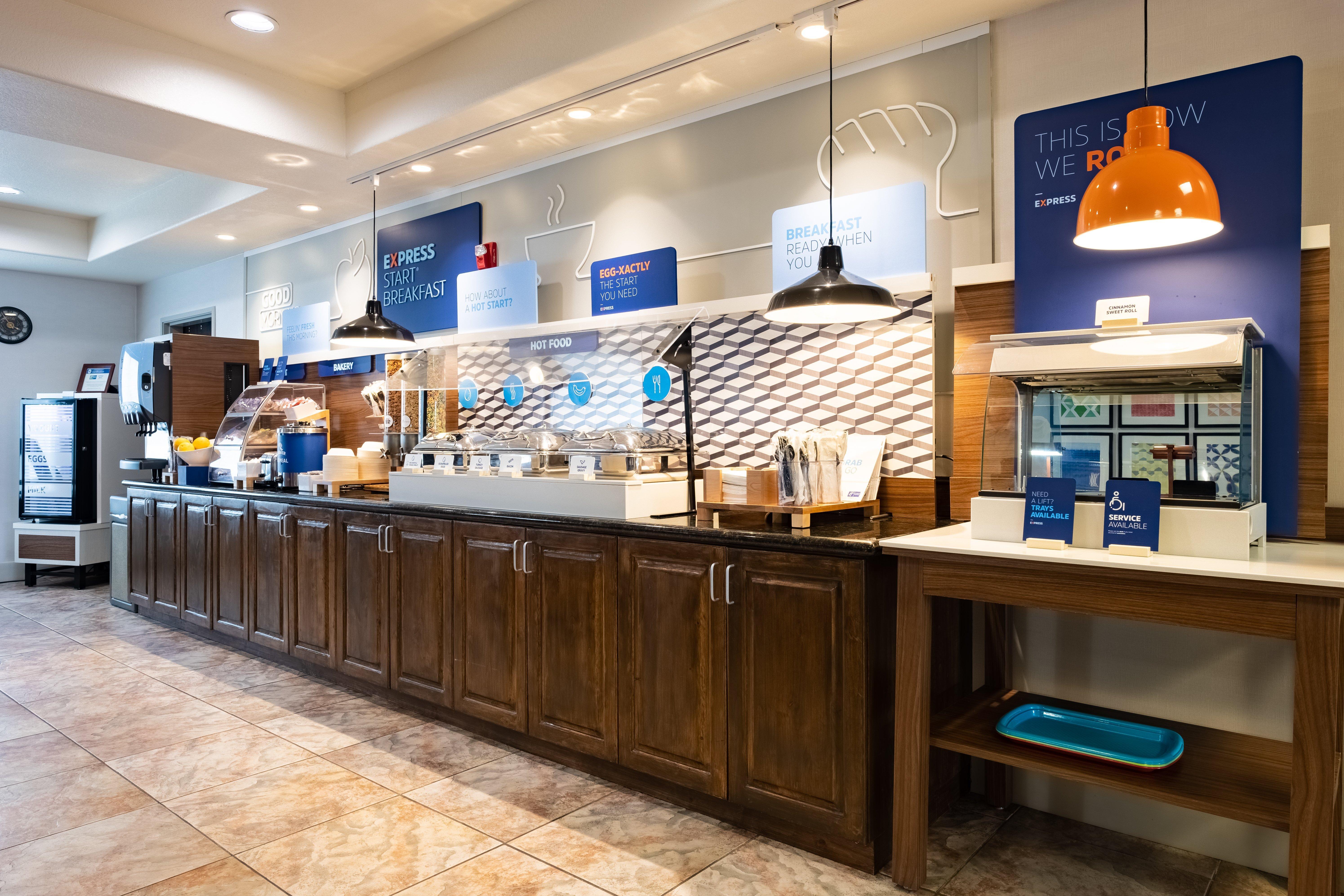 Holiday Inn Express Hotel & Suites Evanston By Ihg Ngoại thất bức ảnh
